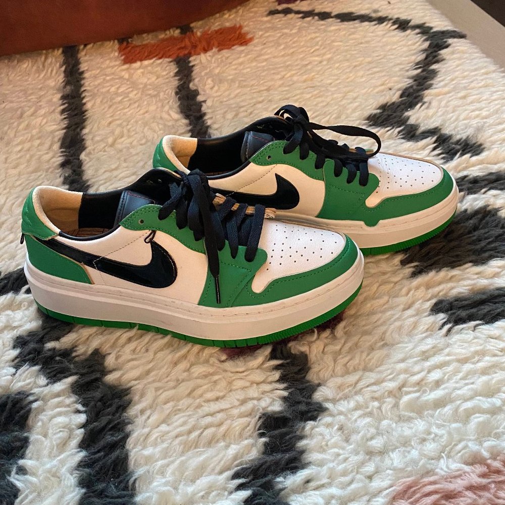 Air Jordan 1 Elevate Low SE in Green/Black/White